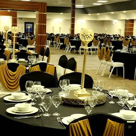 The Garden Ξενοδοχείο 4*